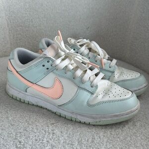 Nike Low Dunks